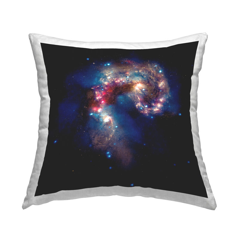 Coussin décoratif imprimé Vivid Nebula Galaxy par Wild Apple Portfolio