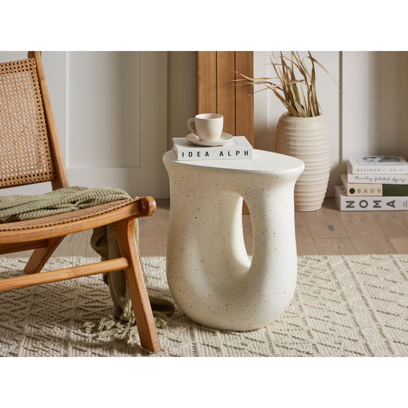 Idro Off-White Side Table