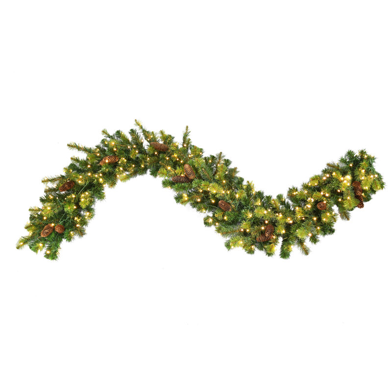 DELUXE VILLAGE MIX PINE GARLAND