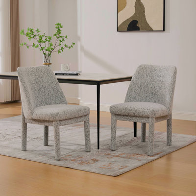 Ensemble de deux chaises de salle à manger modernes et minimalistes de 21,46 po de largeur, revêtues de chenille, avec pieds en bois d'hévéa, dossier haut incurvé, convenant à la salle à manger, à la cuisine, au salon, à la chambre à coucher et à un appartement, blanc