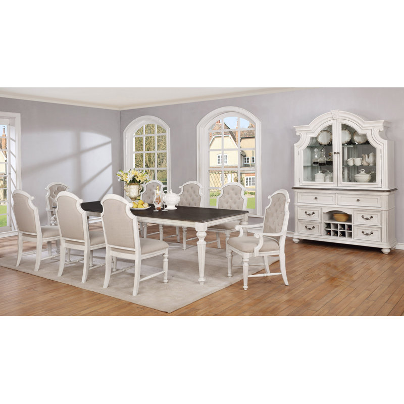 Amadahy Extendable Dining Table