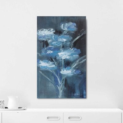 "Evening Off White Floral II" par Silvia Vassileva, reproduction sur toile