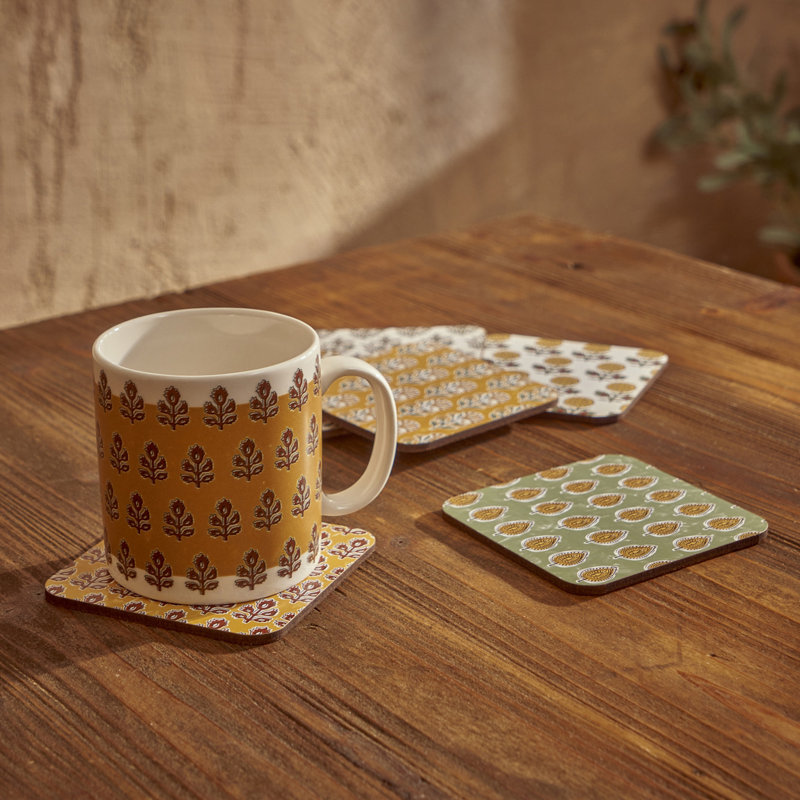 Tasse indienne en porcelaine