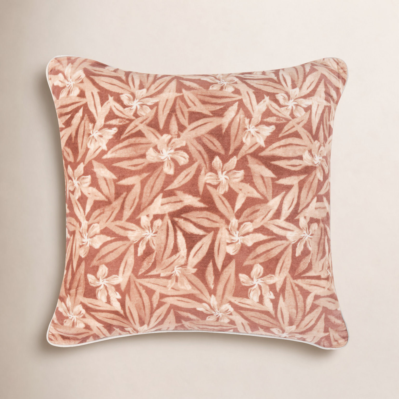 Lamia 22" x 22" Throw Pillow, Clay