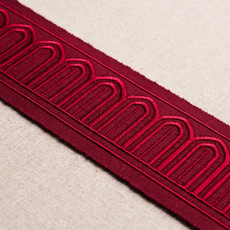 Ruban Schumacher x Miles Redd Arches, Rouge