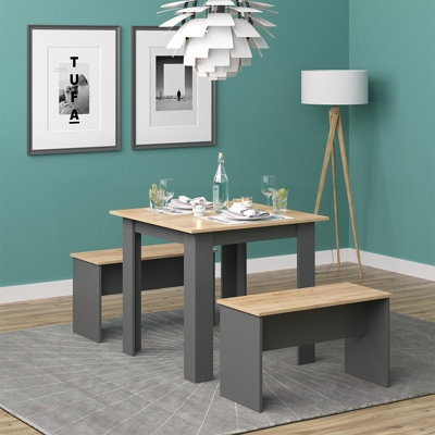 Kaljonka Dining Set