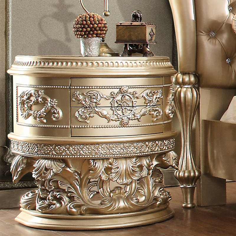 Table de chevet 2 tiroirs doublée de feutre en argent champagne chic 2 avec design gracieux
