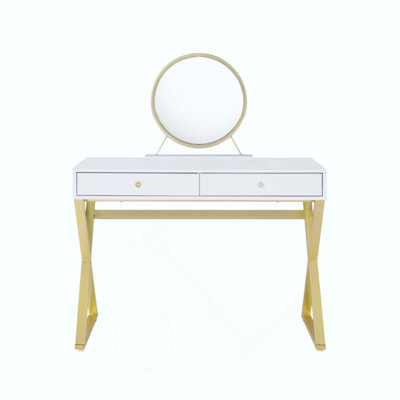 Bureau de coiffeuse avec miroir et plateau à bijoux, parfait pour un décor de chambre à coucher glamour et fonctionnel.