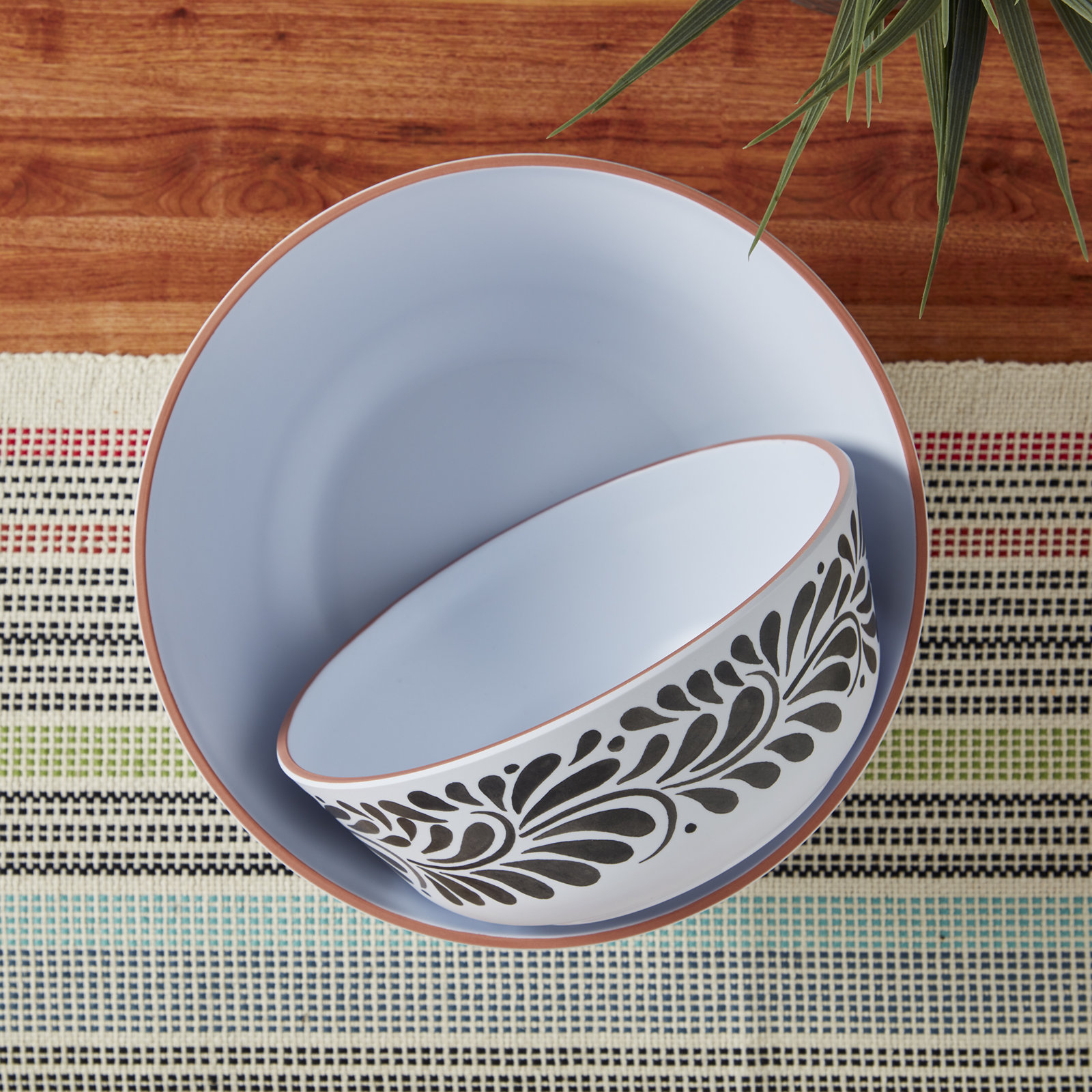 INFUSE 2-Piece Melamine Serving Bowl Set, Lebrillo, Black/White