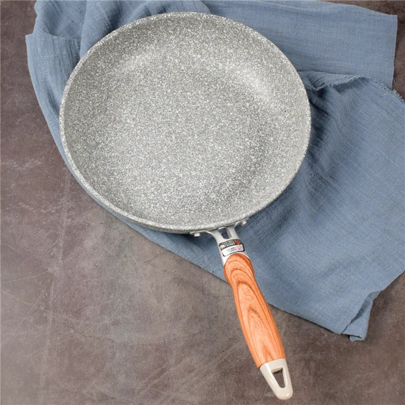 Poêle à frire antiadhésive 7,8 po - Induction, 7.4"