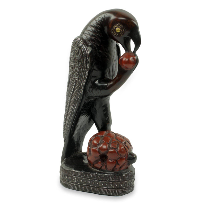 Sculpture en bois perroquet avec palm fruit Additri