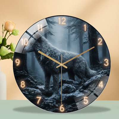 Horloge numérique avec loup dans la forêt brumeuse - horloge murale moderne en verre 12 po