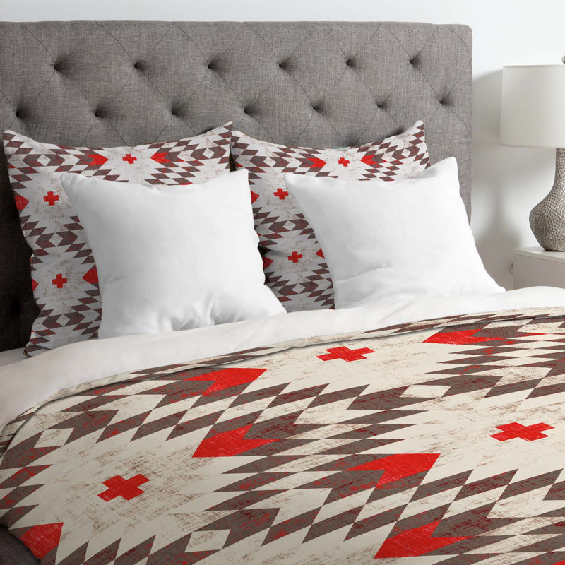 Holli Zollinger Modern & Contemporary Polyester Chevron / Zig Zag Duvet Cover, Queen Duvet Cover