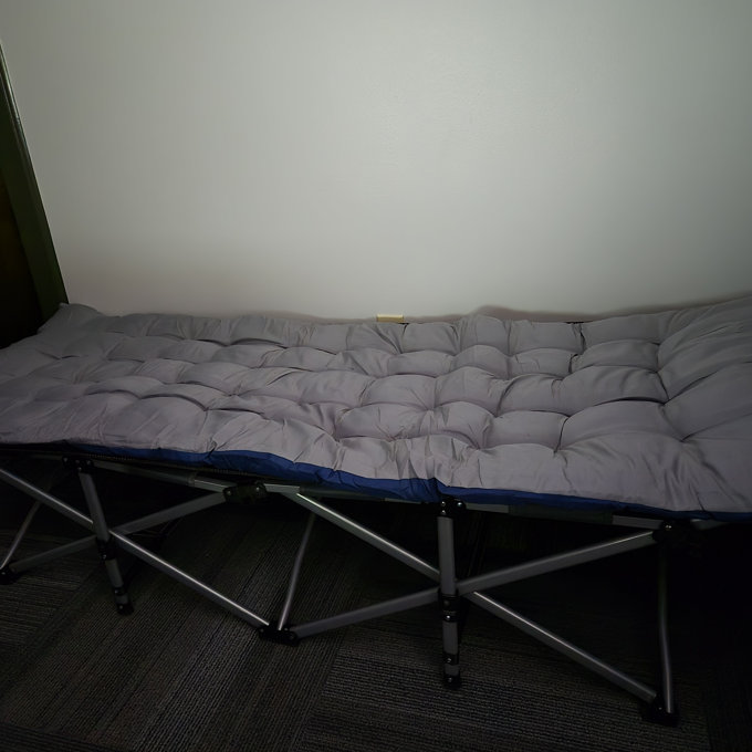 Lit De Camping Pliant YITAHOME - Extra Robuste Avec Matelas épais - Capacité 280kg - Noir