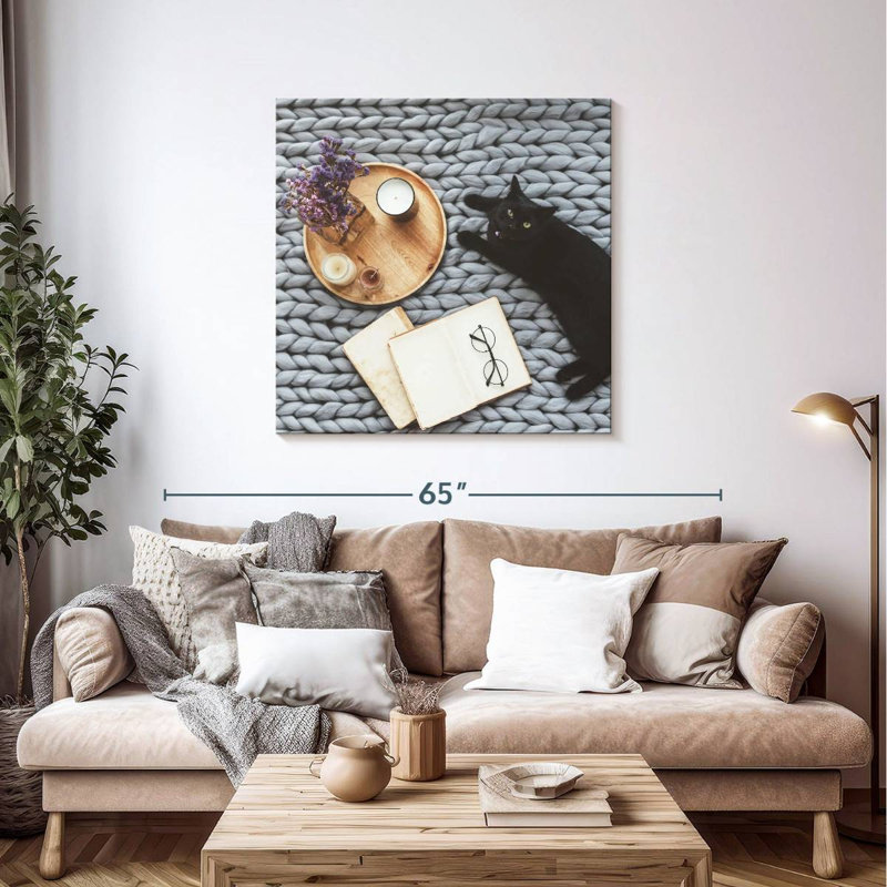 Brampt Modern Cat, 39" H x 39" W
