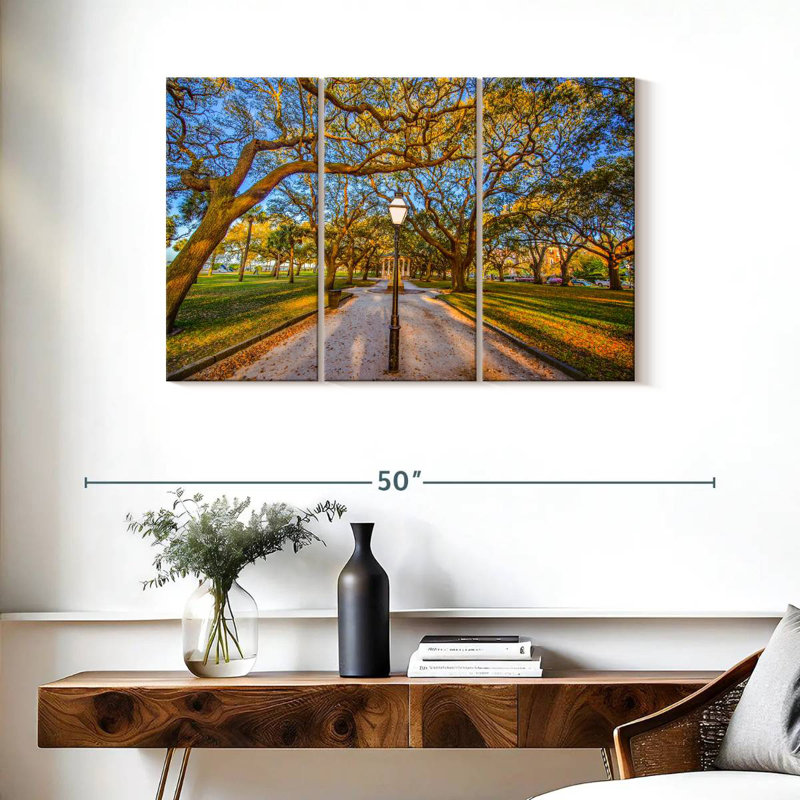 Nicci The Battery In Charleston, 24" H x 38" W