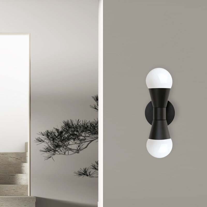 Kinga Wallchiere, Black