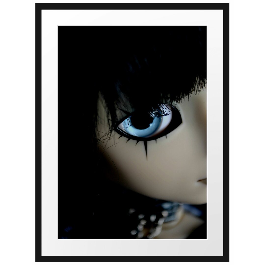 Pullip mit leuchtend blauen Augen Gerahmter Fotodruck Poster