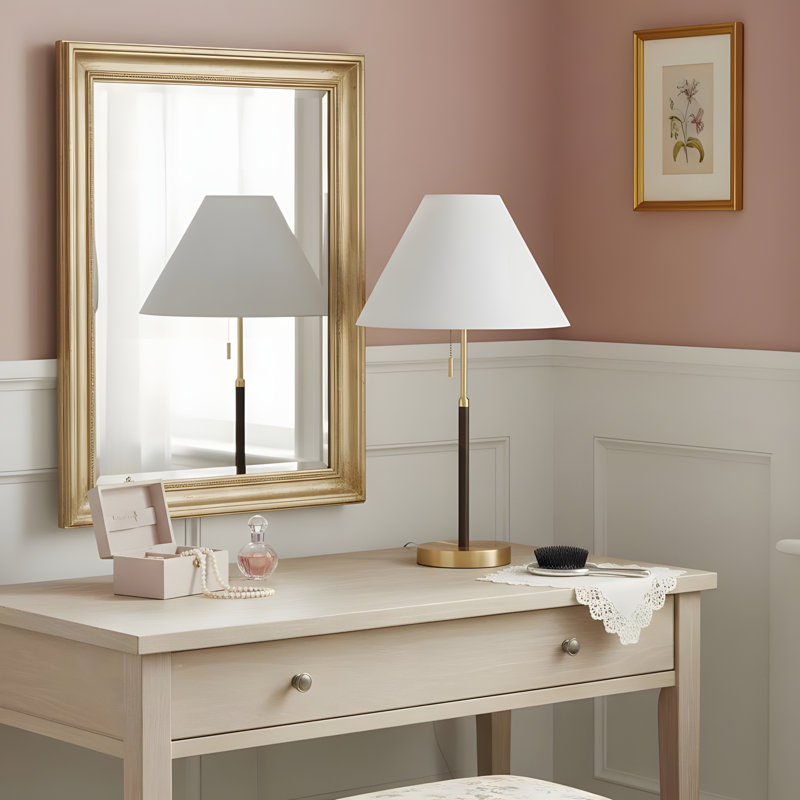 Two Tone Pull-chain Table Lamp
