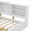 Lit plateforme simple en bois massif avec tête de lit, tablettes intégrées et tiroirs sous le lit