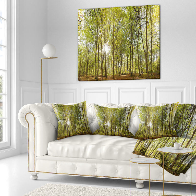 Vue panoramique de la forêt verte - coussin à imprimé paysage, 18 po x 18 po, Coussin décoratif