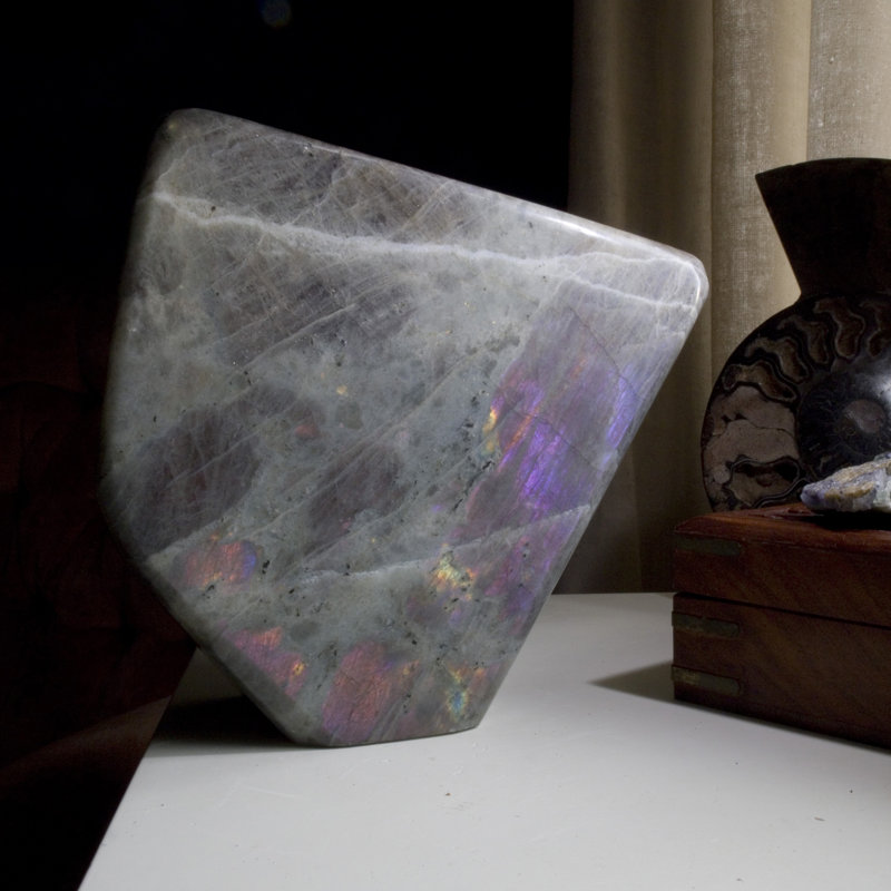 Figurines & Sculptures