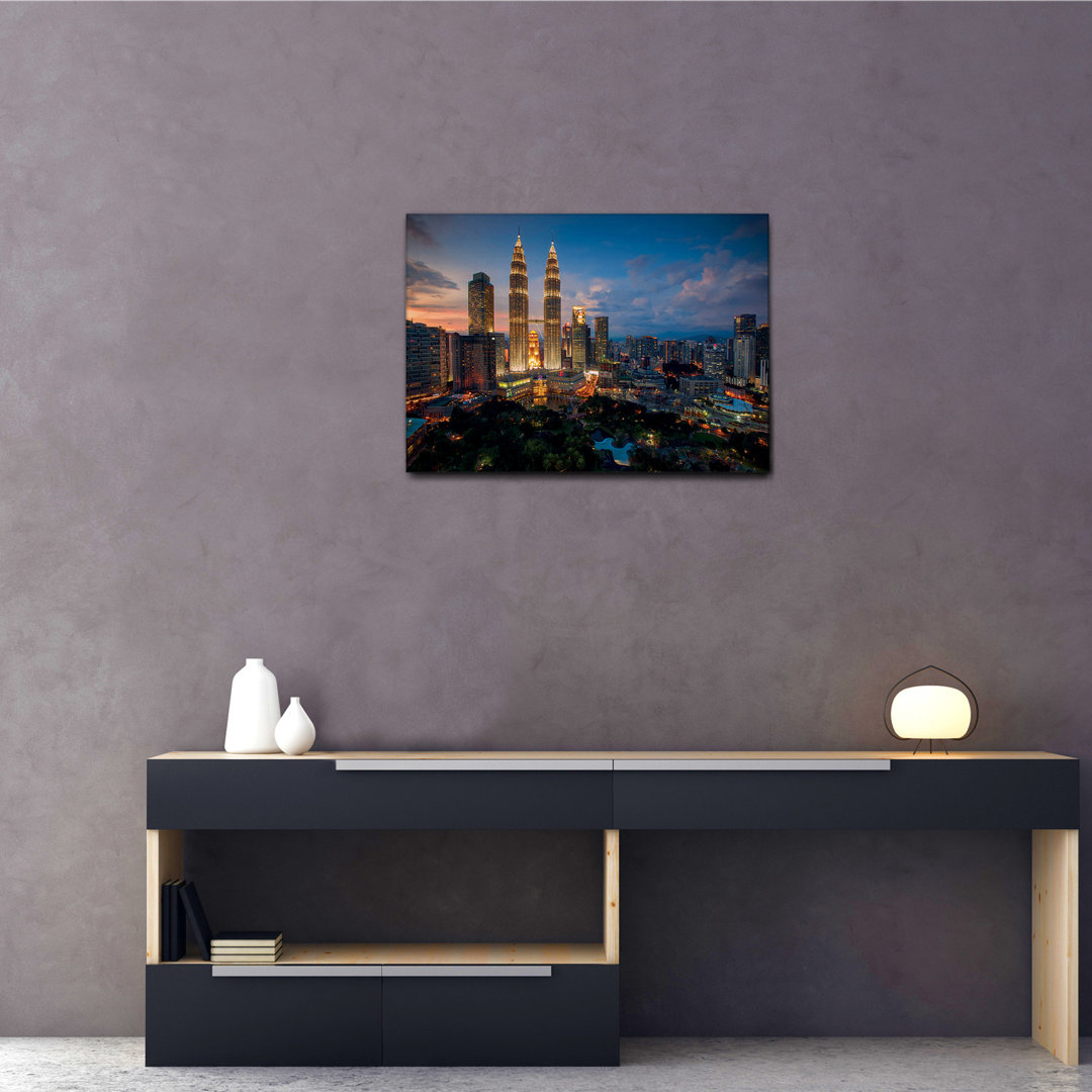 Leinwandbild Kuala Lumpur Skyline von Giallobus