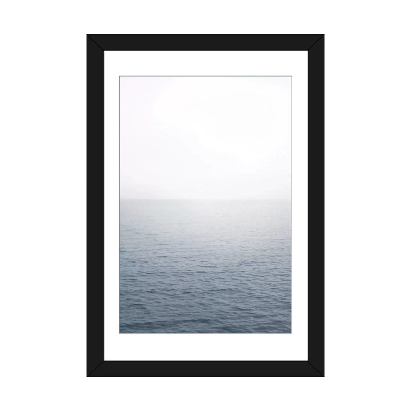 « snow on the lake » par luke anthony gram, reproduction d’impression sur toile tendue, H 24 po x l 16 po x P 1 po, Blanc