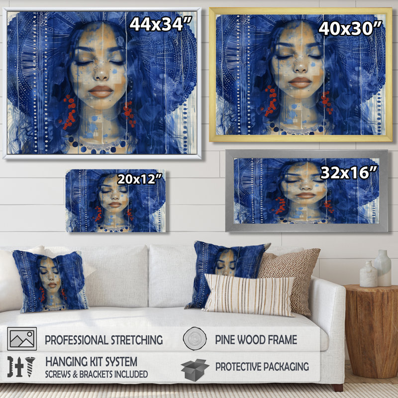 Blue Boho Woman Portrait I - Décoration murale femme boho, Cadre flottant doré, H 28 po x l 60 po