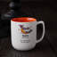 Mugs d'Halloween - Quatre tasses en grès assorties de 18 onces dans des définitions de mots d'Halloween, les tasses les plus racontables et les plus amusantes de la saison effrayante.
