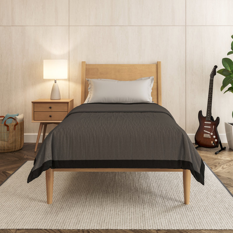 Lit plateforme en bois massif Ashlie, Simple, Chêne clair