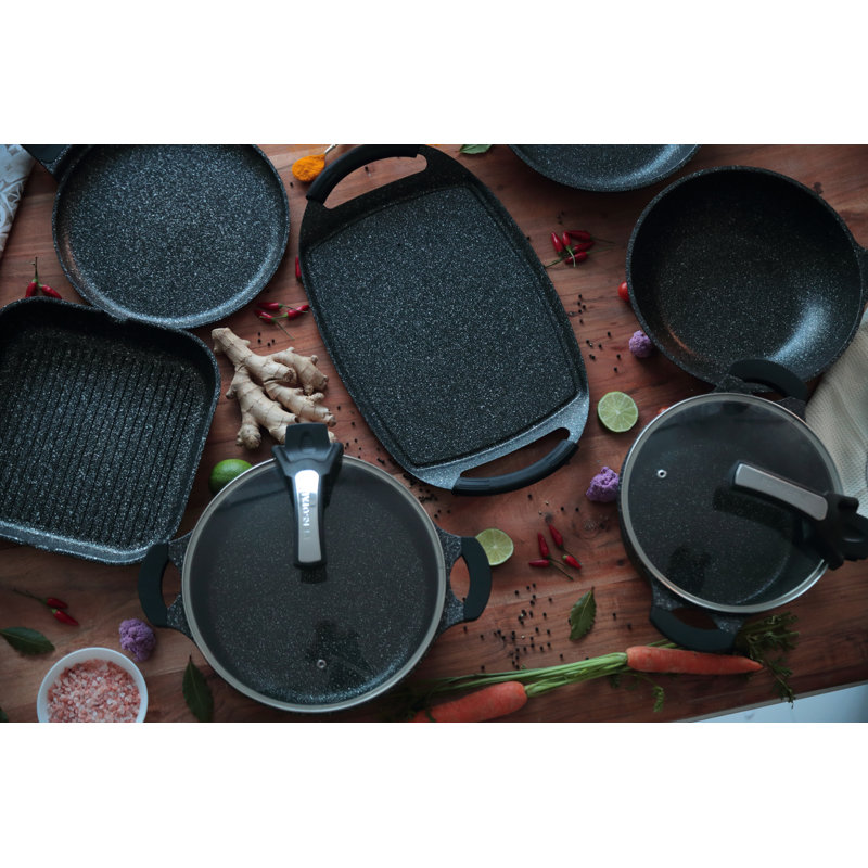 Saxum Aluminum Non-Stick Specialty Pan