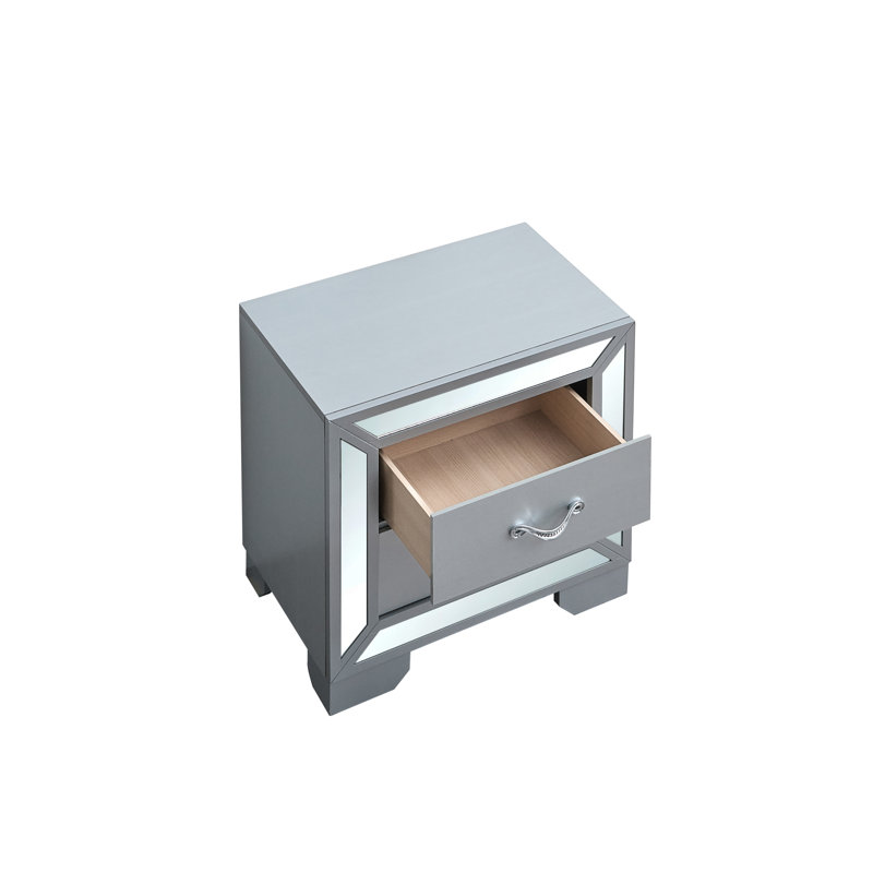Bellomy 4BF08C4C554C4CFDA4CD8D7A954814A7 Nightstand , Silver