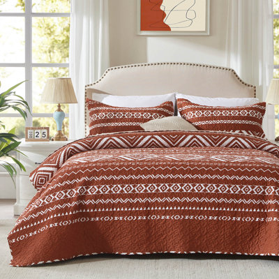 3-Piece King Size Quilt Set - Lightweight Microfiber Bedspread & 2 Pillow Shams, Burnt Orange Rust Checkered Pattern, Oversized 98x106 Inches, All-Season Bed Cover
