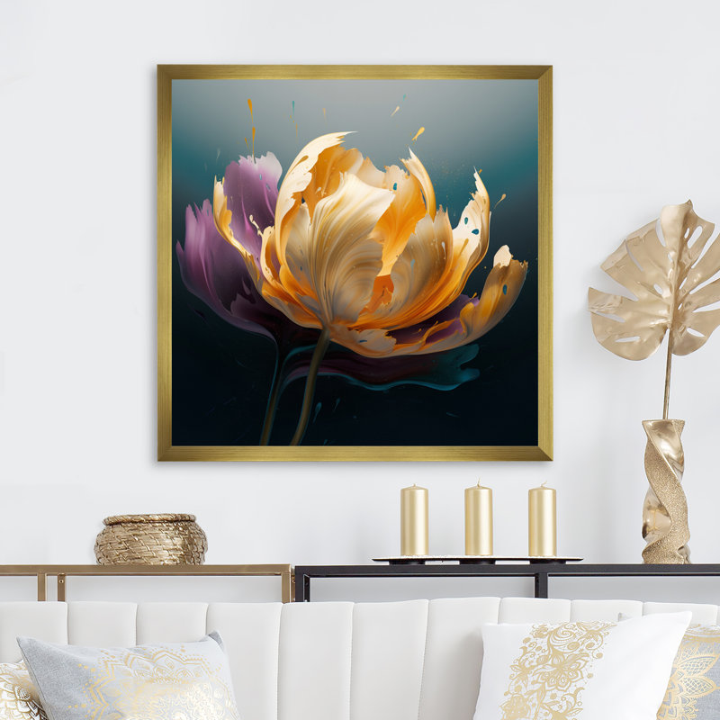 «Yellow Graceful Tulip I», reproduction sur toile encadrée, H 30 po x l 30 po x P 1 po, Encadrement doré