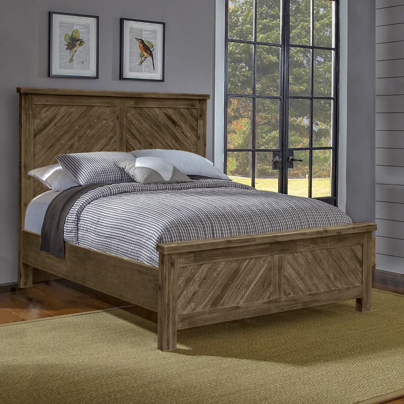 Picardy Solid Wood Standard Bed, Queen