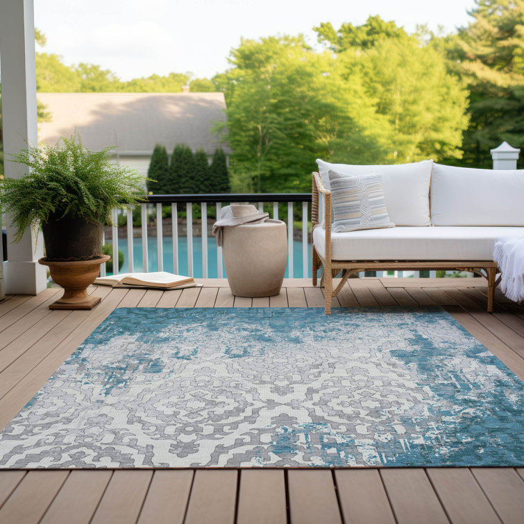 Lamanna Washable Damask Indoor / Outdoor Rug