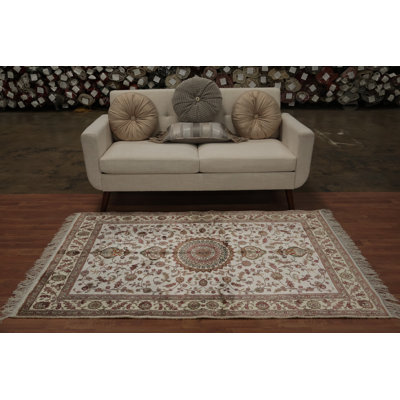 Tapis traditionnel fabriqué à la main 4 x 6 pour décors classiques et modernes