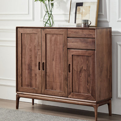 Armoire simple en bois massif