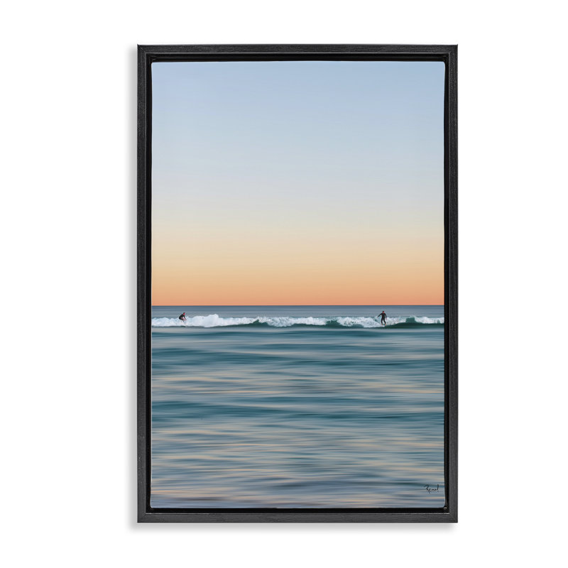 Cadre flottant incomparable Surfers Catching Waves, design par Renel Peters, H 31 po x l 21 po, Cadre flottant noir de jais