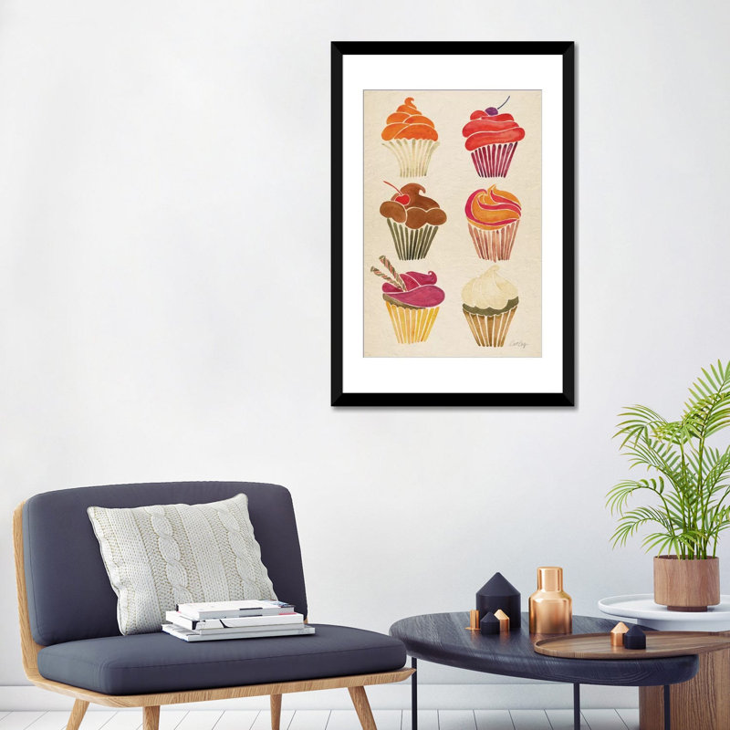 «Cupcakes» - Impression sur toile tendue, Papier d'art encadré noir, Blanc, H 32 po x l 24 po x P 1 po