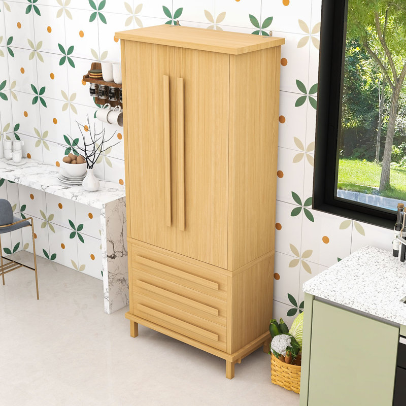 Armoire de rangement élégante en bois - tablettes réglables, charnières silencieuses, Natural