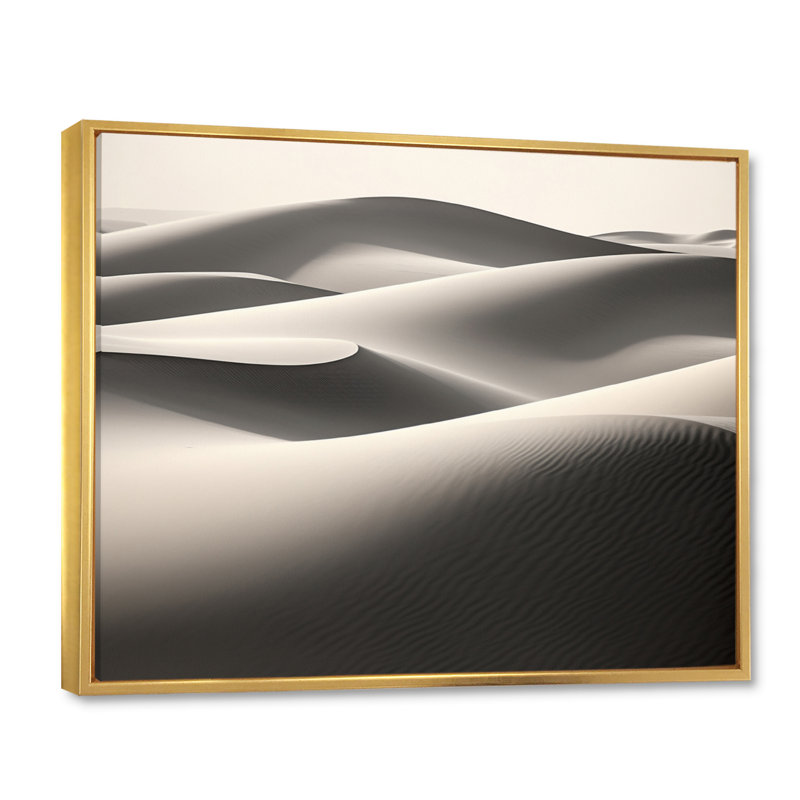 Dunes grises du Sahara I - impression, Cadre flottant doré, H 16 po x l 32 po x P 1 po