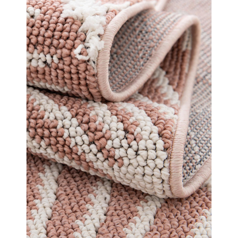 Tapis rose en polyester tissé à la machine Kahil, Tapis de couloir 2 pi x 6 pi 1 po