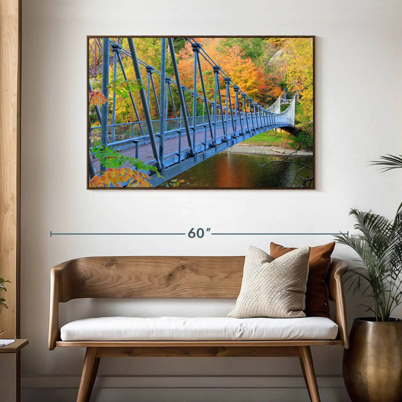 Pont Blue Bear Mountain, 46 po x 31 po, Cadre flottant noyer