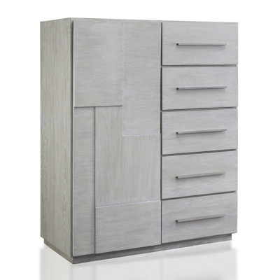 Briscoe 5 Drawers Chest by Lark Manor