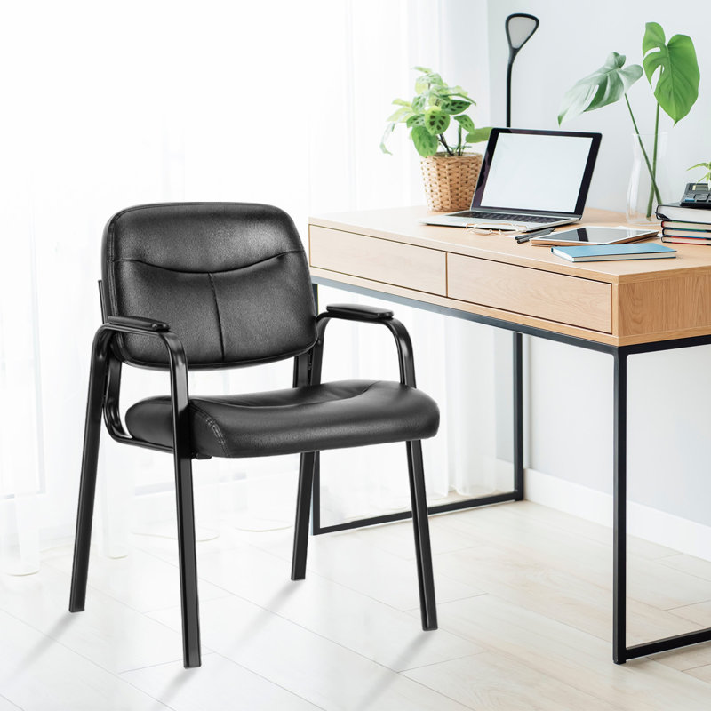 Chaise de salle de conférence empilable en cuir 22,24 po