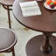 Table ronde en bois de noyer brun foncé 39,37 pouces