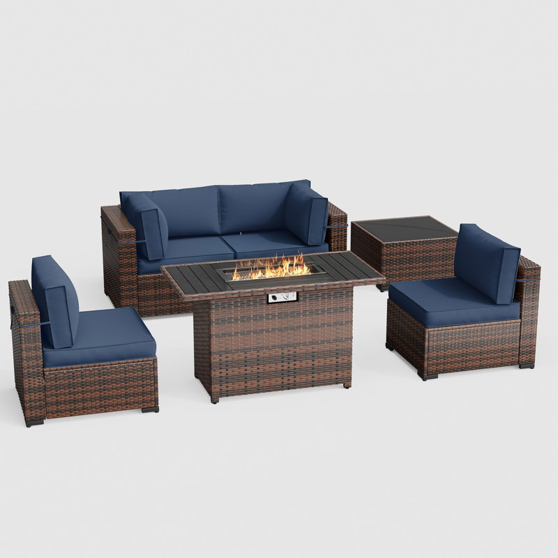 4- Person Outdoor Seating Group With Cushions, Blue