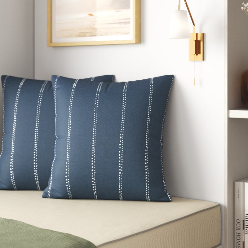 Housse et insert de coussin Mason Dot, H 18 po x l 18 po x P 6 po, Bleu marine